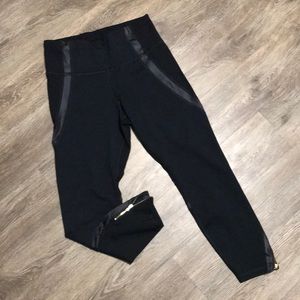 Old Navy - High Waisted Leggings - Black - M - 7/8
